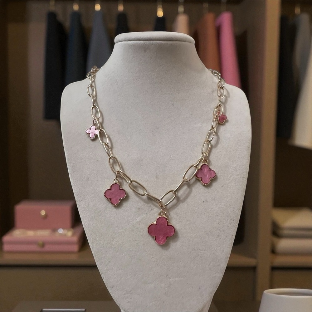 Elegant Pink Clover Necklace‎ NWT